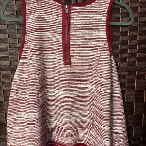 Anthropologie Textured Tank Top - Picture 4 of 8